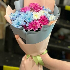 Пять хризантем