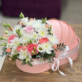 Композиция на выписку для девочки