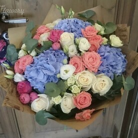 Голубая  гортензия