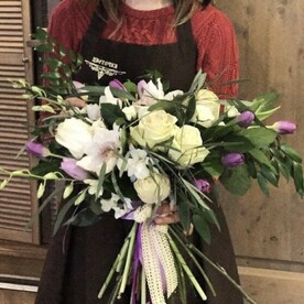 Букет с дендробиумом