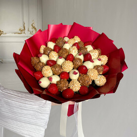 Букет из клубники в шоколаде "Любовь" большой