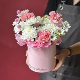 Композиция в шляпной коробке к 1 Сентября розовая