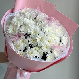 Букет пышных хризантем