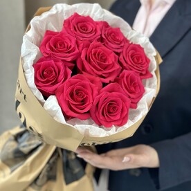 Букет из малиновых роз 💞