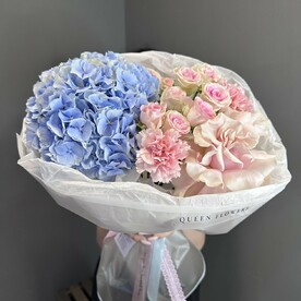 Нежный букетик с гортензией