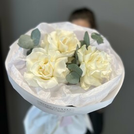 Нежный букет из французских роз