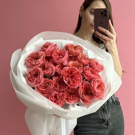 Монобукет "ПИОНОВИДНАЯ РОЗА КЕНДИ", 21 шт