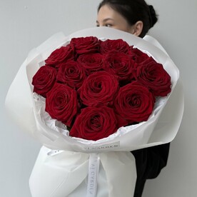 РОЗА РЭД НАОМИ