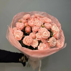 Букет из французских кустовых роз