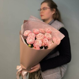 Кустовая роза в упаковке Лав Сан