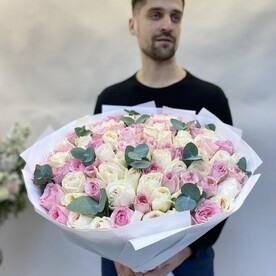 Букет из 101 пионовидной розы Охара