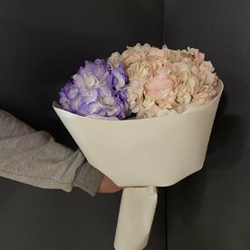 Букет из гортензии