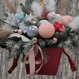 Коробка новогодняя