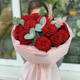 Страстный поцелуй