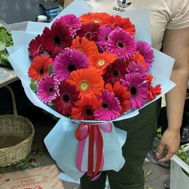 Букет из 25 герберы