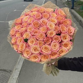 Букет из 51 роза Миспиги