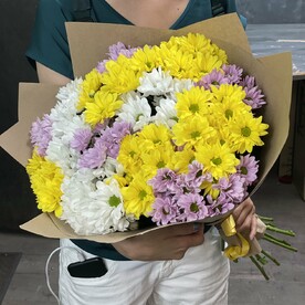 Букет из 15 кустовых микс хризантем