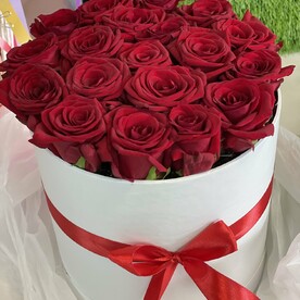 19 роз в коробке 😍