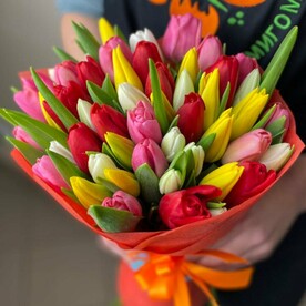 Букет из 51 тюльпана микс