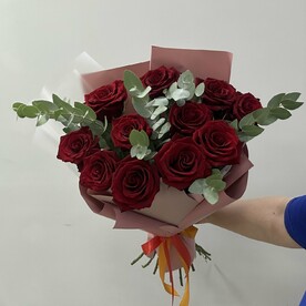 Букет красных роз