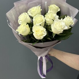 Букет из белых роз