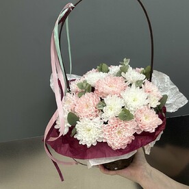 Хризантема в корзине