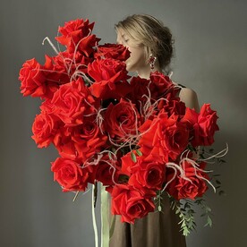 Букет из красных французских роз