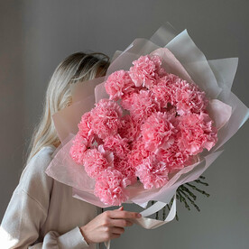Букет с нежными розовыми гвоздиками. Veresk 338