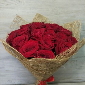 Букет из красных роз