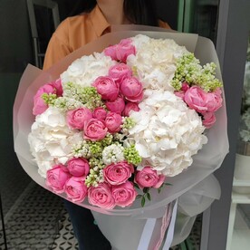 Роскошный букет цветов