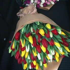 Букет из тюльпанов