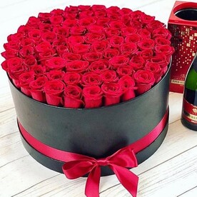 Красные розы 65