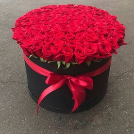 Красный шарик