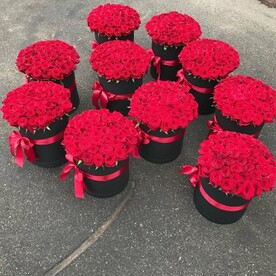 Коробка с розами