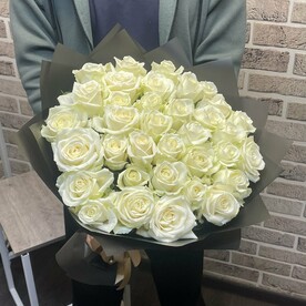 Букет из белых роз