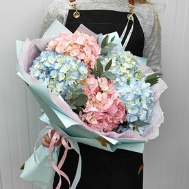 Букет из 5 гортензии