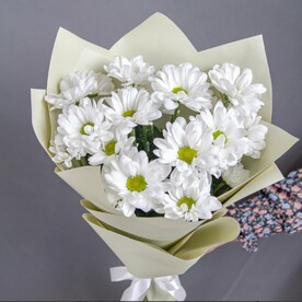 Букет из 3 кустовых хризантем
