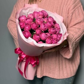 Букет пионовидных роз 11шт