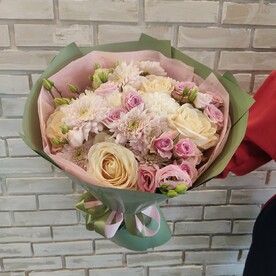 Букет с розами дорчестер