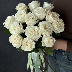 Букет из белых роз Эквадор 15 шт