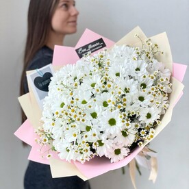 Букет хризантема с ромашкой