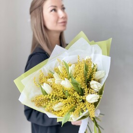 Букет Тюльпанов с мимозой