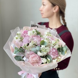 Букет с самыми красивыми пионами