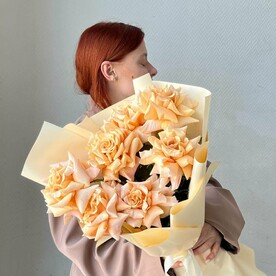 Букет персиковых французских роз💛