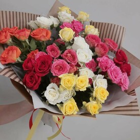 11 кустовых роз