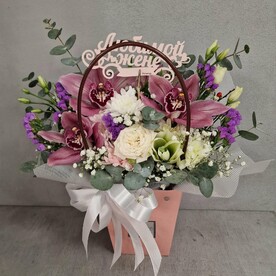 Цветы в коробке