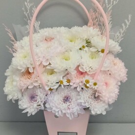 Цветы в коробке