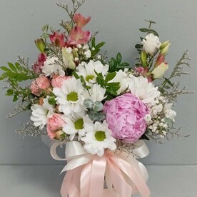 Цветы в коробке