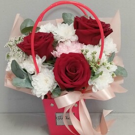 Цветы в коробке