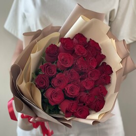 Роза Кения 25